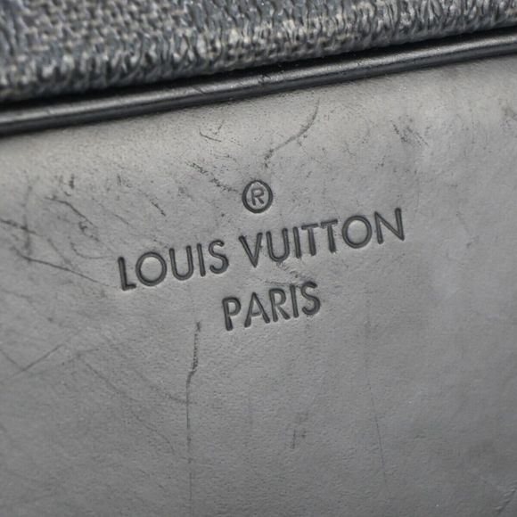 LOUIS VUITTON Reporter Dayton Shoulder Bag - Picture 14 of 16